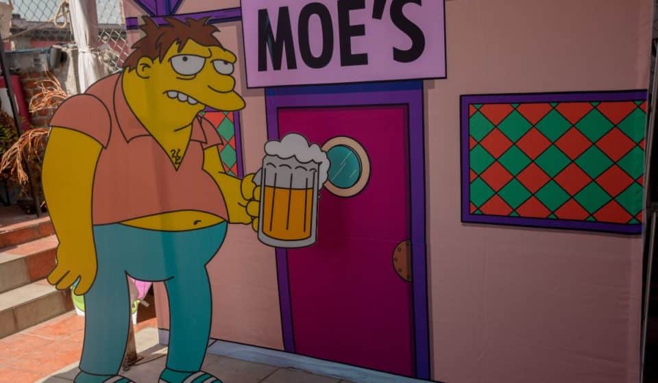 Festeja a papá con donas y cerveza en la casa de Los Simpson