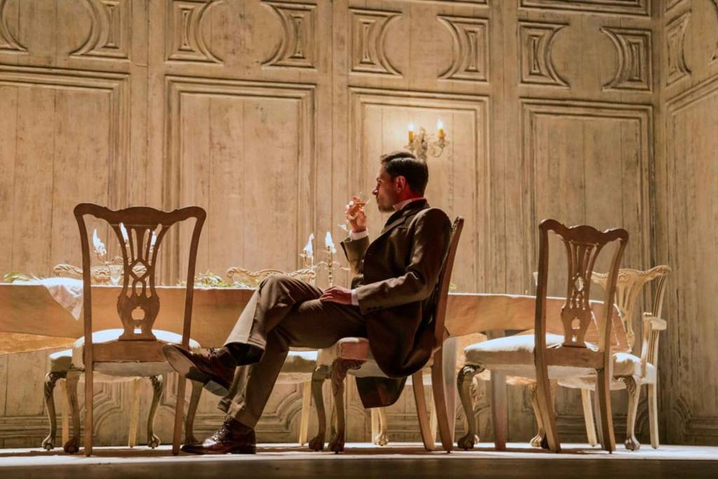 El Inspector llama a la puerta (The Inspector Knocks on the Door) is one of the plays premiering in Mexico City in October 2023.