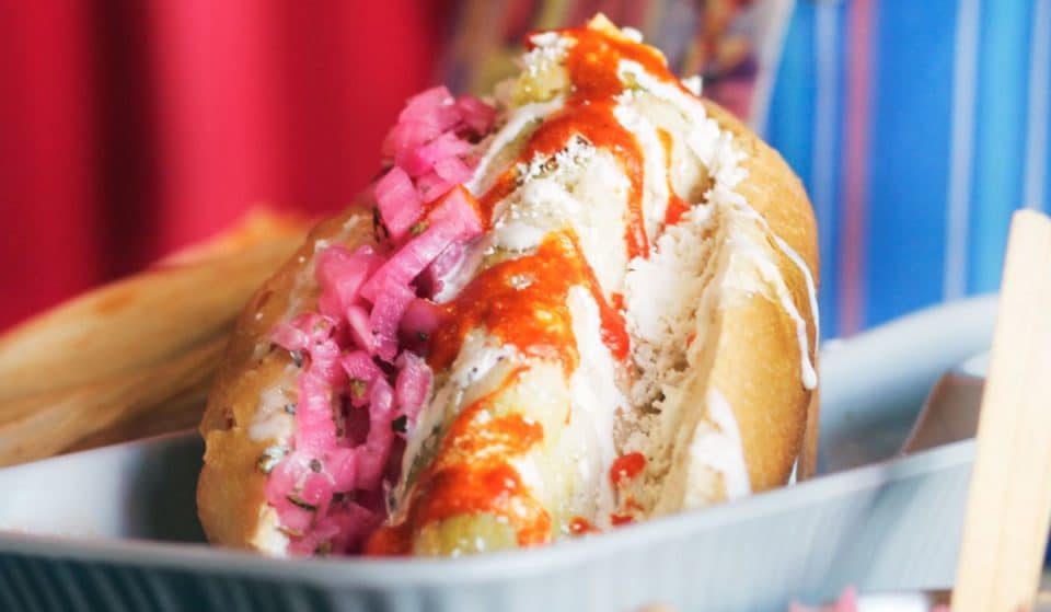 Torta de tamal + baño de salsa = ¡guajolota ahogada!