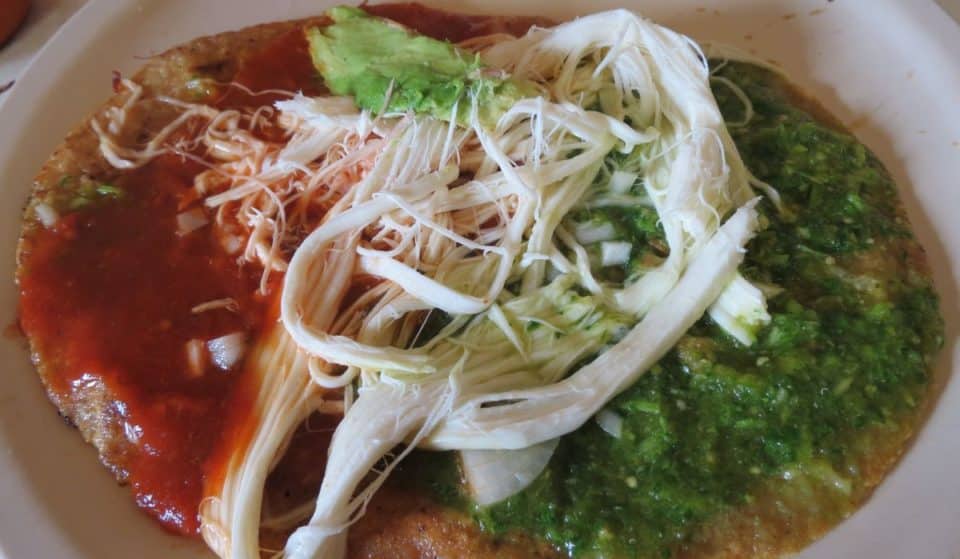 Memelas deliciosas en la Feria de la Gordita 2023 de Puebla