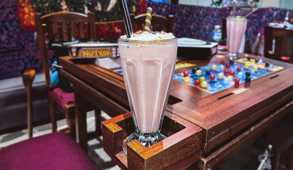 Avalon: cafetería para divertirte con juegos de mesa por $25