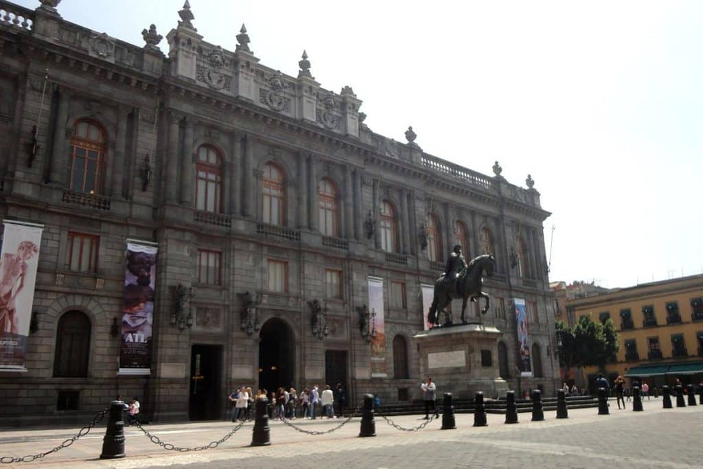 museo-nacional-de-arte-munal