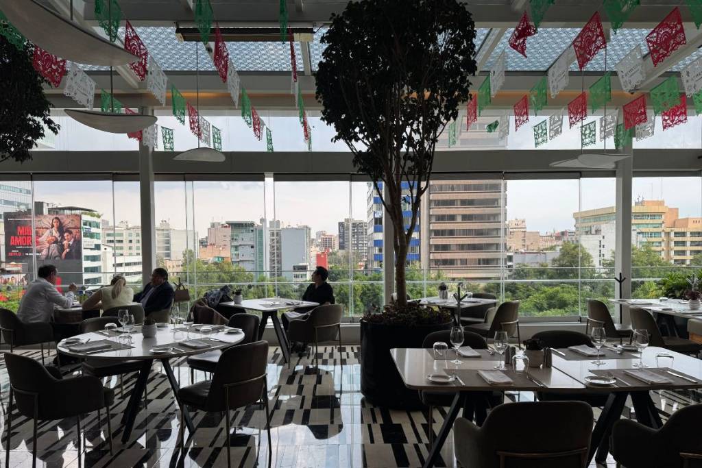 brunch mexicano en hotel st regis