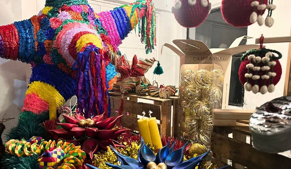 ¡Adornos navideños en la Feria de la Piñata y la Esfera!