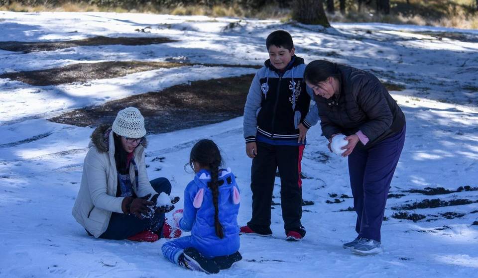 Dónde ver nieve cerca de CDMX, ¿y si hacemos un muñeco?