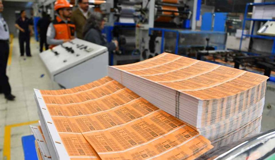Último boleto del Metro se despide con edición retro