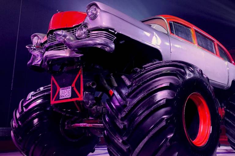 Monster Truck Show At 2x1 At Circo Atayde!