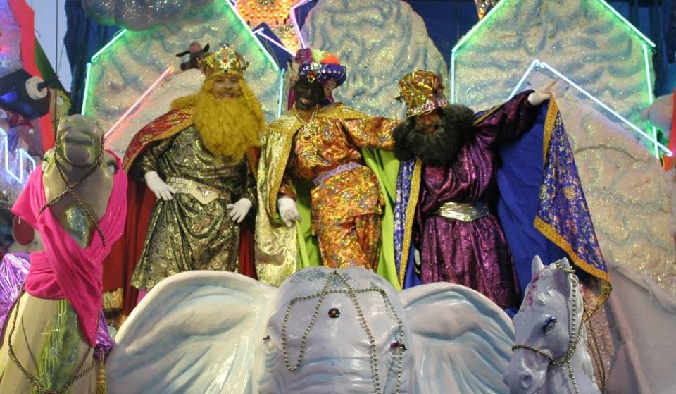 Feria, comida y diversión en la romería de Reyes Magos del Monumento a la Revolución