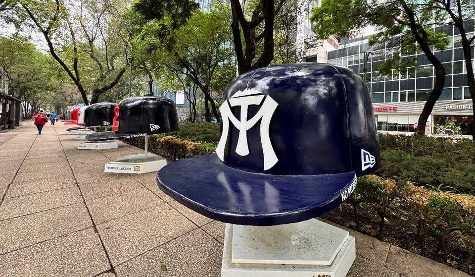 Gorras gigantes de beisbol llegan a Paseo de la Reforma con esta exposición gratuita