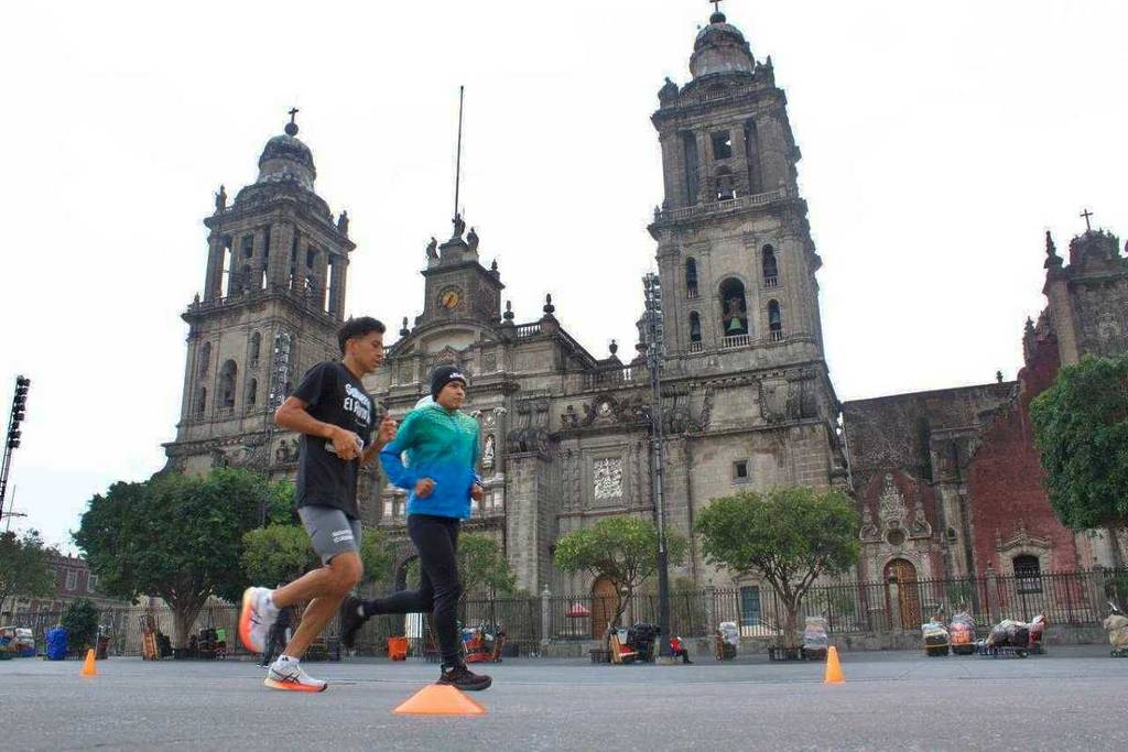 Athletics Track in the Zócalo