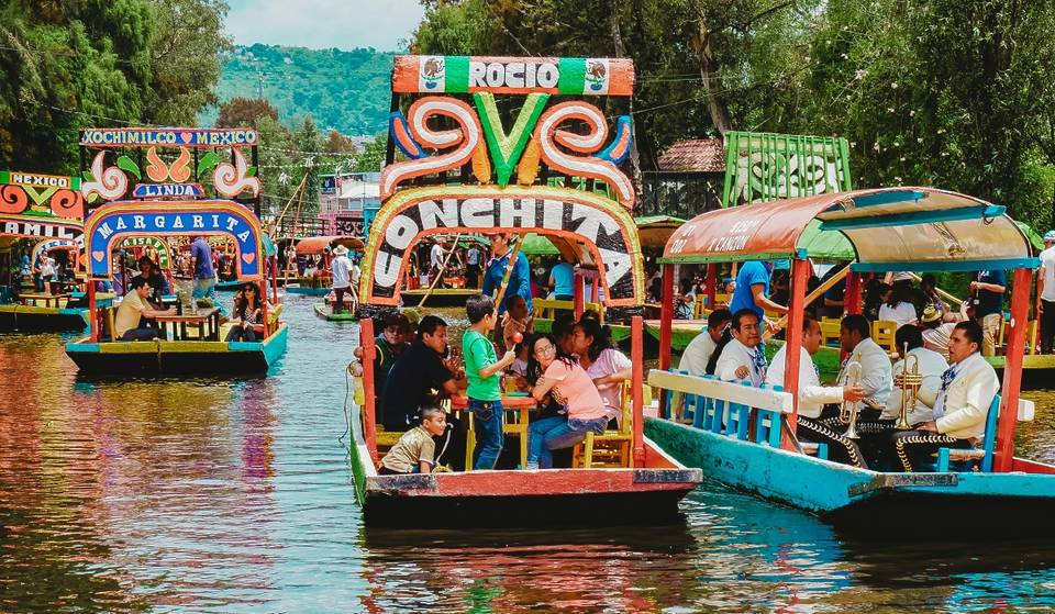 Tarifa oficial de las trajineras en Xochimilco este verano: lo que debes pagar y lo que no
