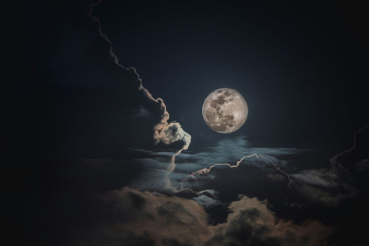 luna llena agosto 2025