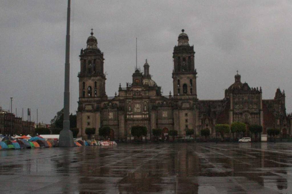 Most intense rainfall in the Zócalo since 1952