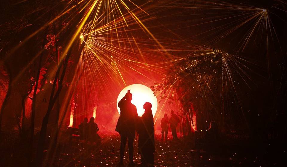 The new jewel of Mexico City: a corner of Chapultepec is transformed into a forest of lights that you can visit for a limited time.