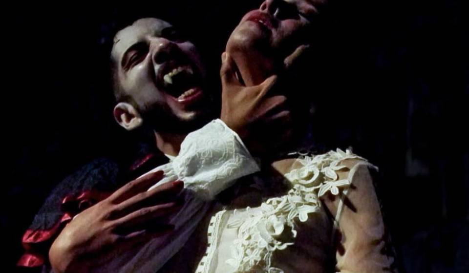 Terror en vivo en el teatro: vive Drácula en danza, un espectáculo imperdible para amantes del arte y la oscuridad