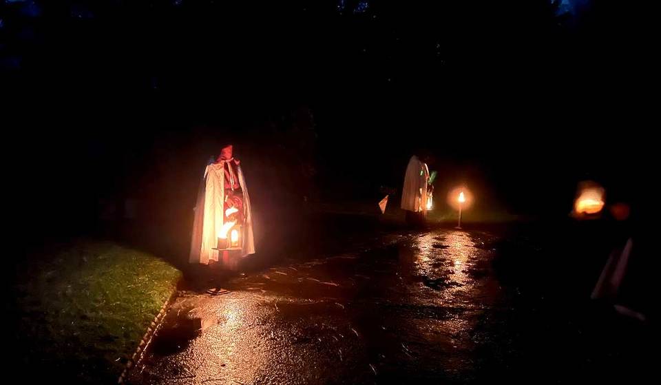 Night tour in the Desierto de los Leones for Day of the Dead: legends and mystery in the darkness of the former convent.