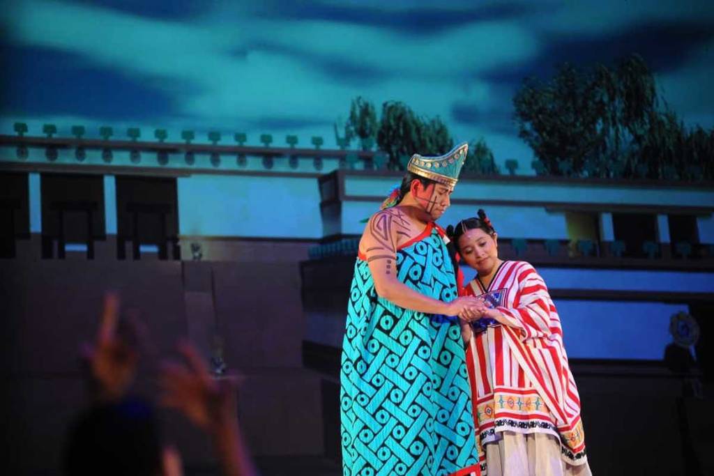 horario de la ópera en el Zócalo por Día de Muertos