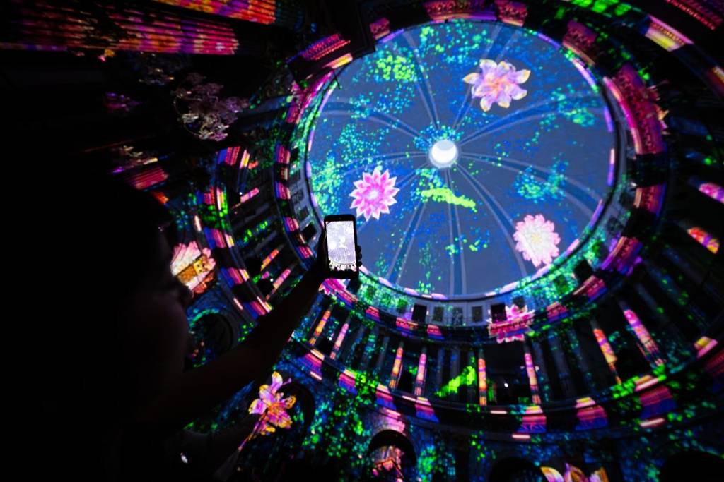 eonarium enlightment iglesia luces cuatro estaciones vivaldi