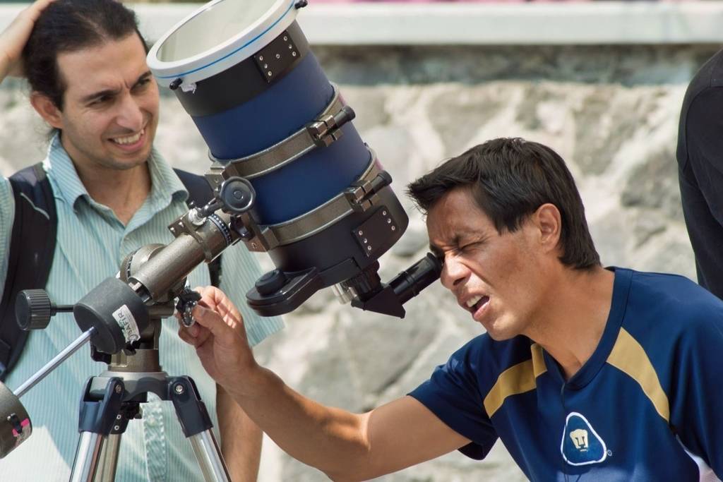Astronomical Observation at the Natural History Museum