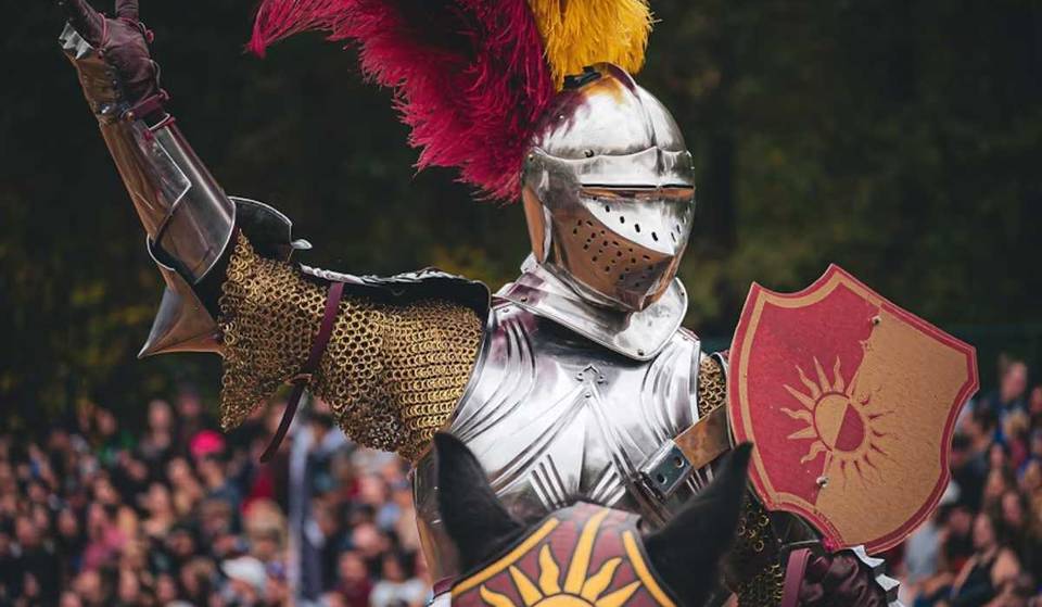 Celebrate the arrival of spring with a medieval festival in this forest in Mexico City: battles, dances, and more.