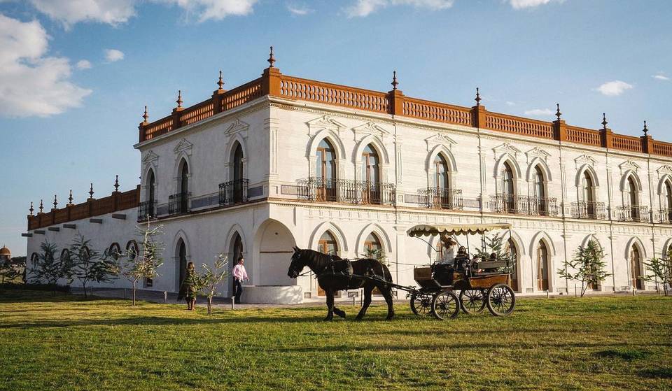 Una joya a solo 90 minutos de CDMX: este majestuoso «castillo mexicano» del siglo XVI es un hotel con vistas hacia los grandes volcanes