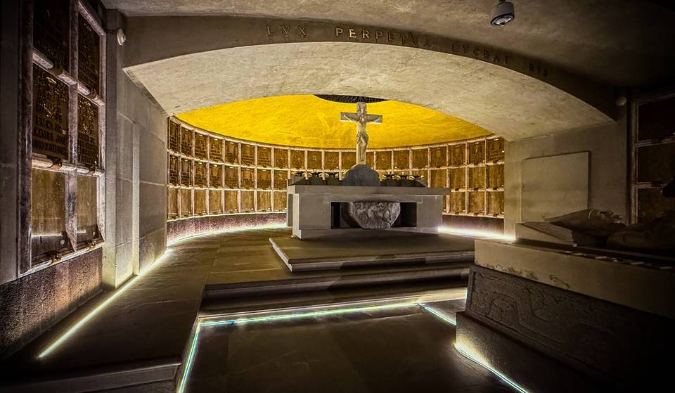 Así puedes entrar a las catacumbas de la Catedral Metropolitana de CDMX: precio y todo del recorrido por sus entrañas