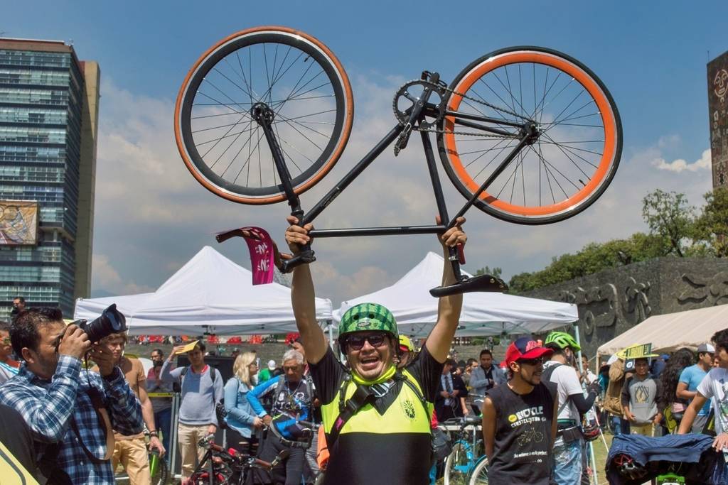 Taller gratuito de bicicletas en CU