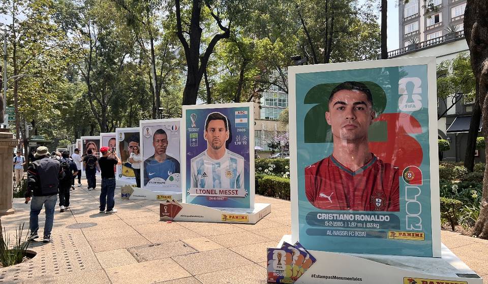 Messi, Pelé y CR7 llegan a Paseo de la Reforma: así es la exposición gratuita de estampas de casi 3 metros