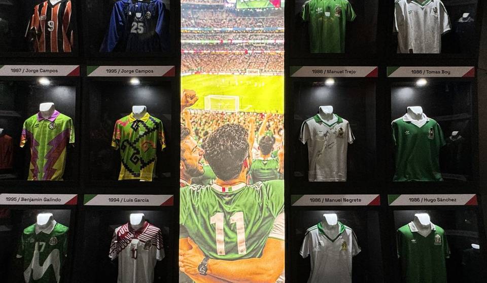 There is a soccer exhibition in Buenavista, and admission will cost $50 for a few days: there are jerseys, World Cup balls, and official replicas of the trophies