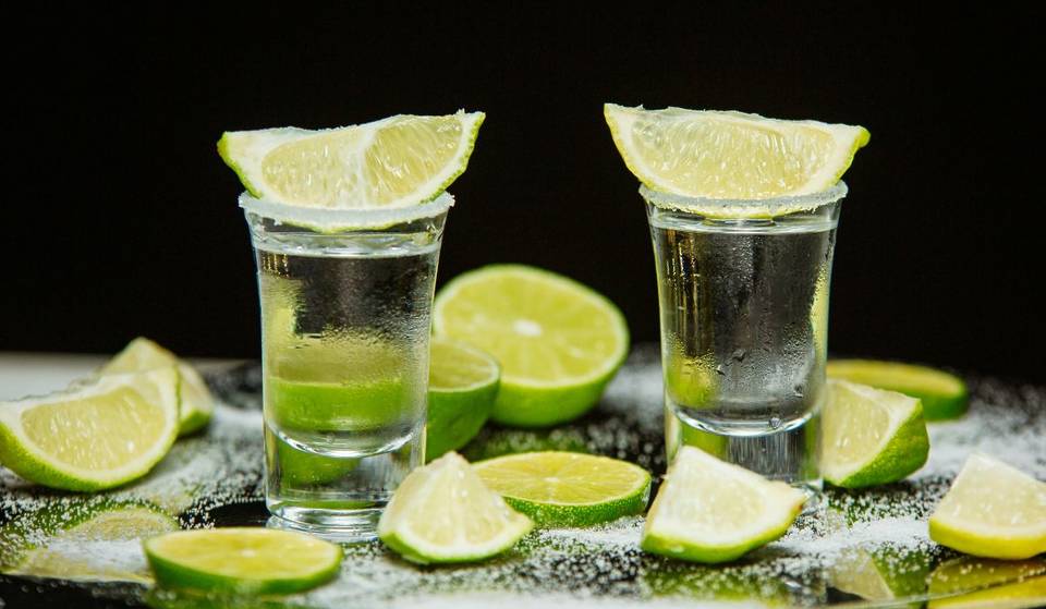 Mezcal, música en vivo y comida chilanga en este tianguis de dos días en la colonia San Rafael de CDMX