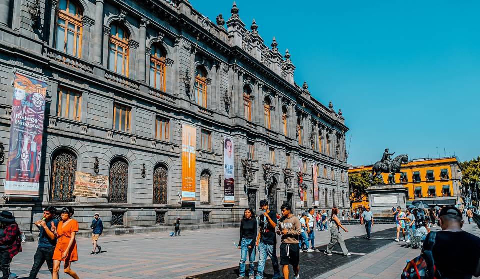 Iturbide Palace, MUNAL, and San Ildefonso Close Their Doors Due to Protests in Mexico City