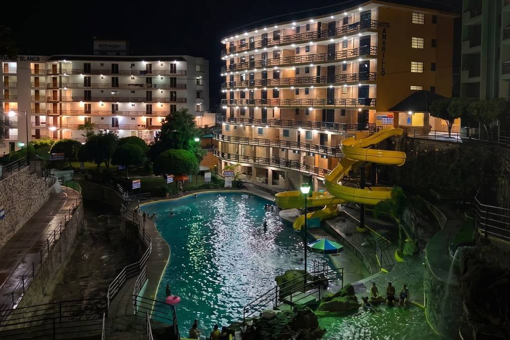 24-hour hot springs Amajac Water Park