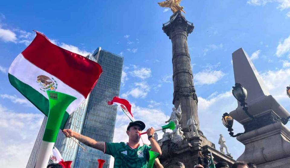 ¿Por qué se festeja en el Ángel de la Independencia? Este festejo comenzó con una serenata en un Mundial
