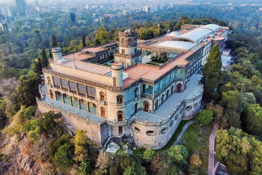 Castillo de Chapultepec sobre un volcán