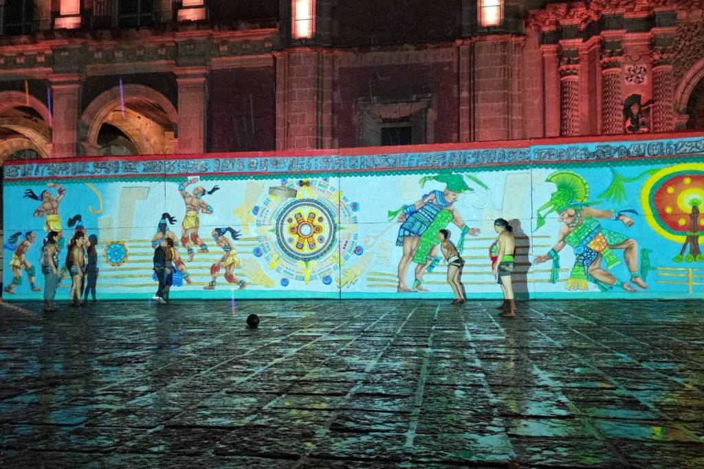 Video mapping in Mexico City’s Historic Center featuring the ball game