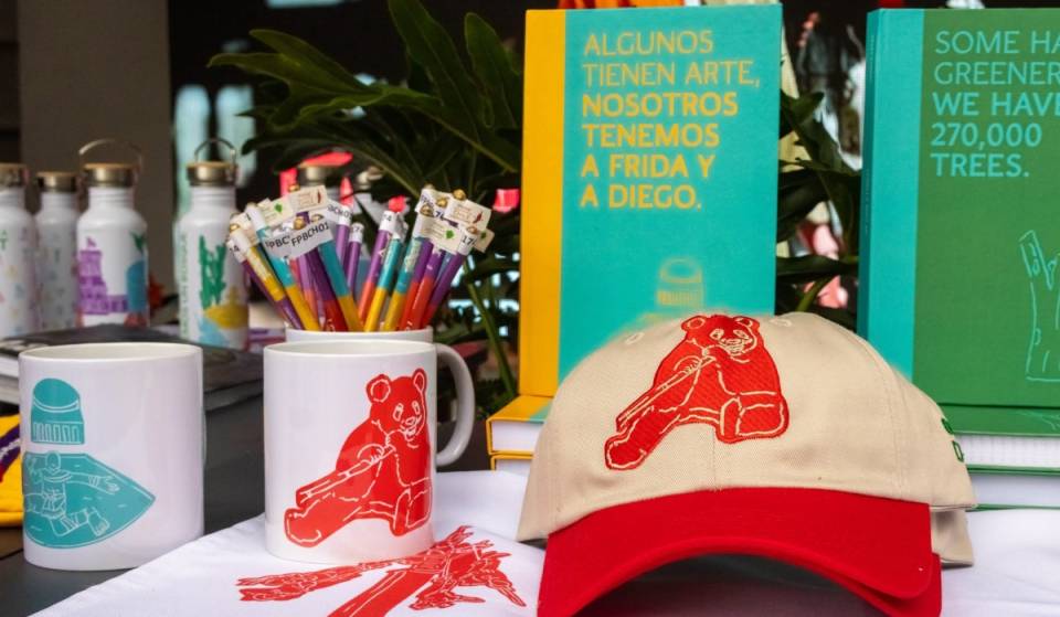 Gorra de Xin Xin y hasta sudaderas: dónde conseguir los productos oficiales del Bosque de Chapultepec
