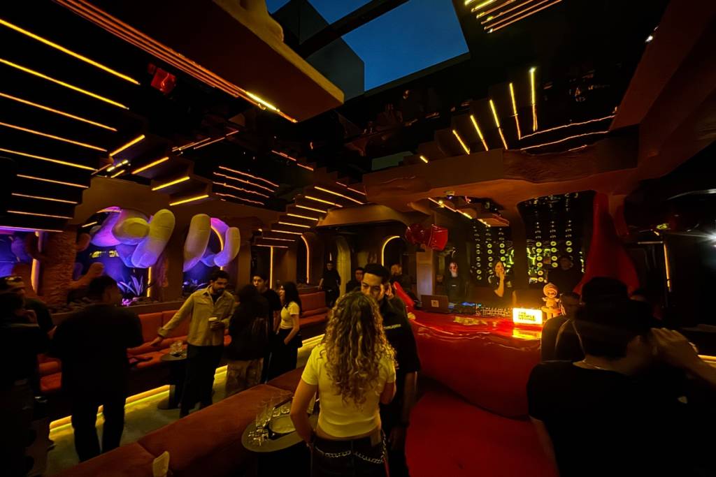 This new bar in Mexico City is inspired by the world of dreams: rooms with clouds, a jungle, and more