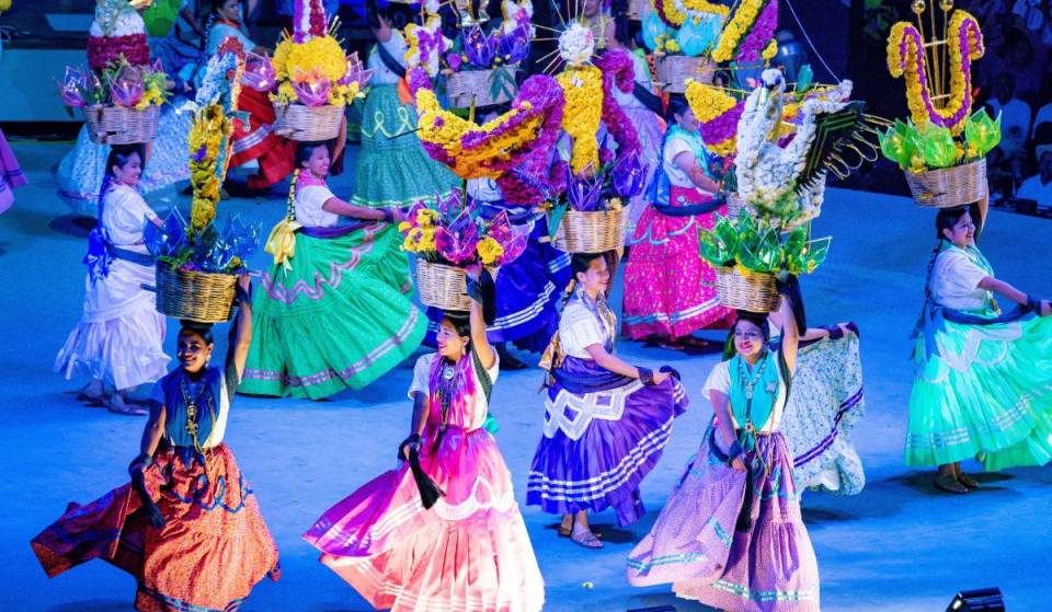 Con una megacalenda, gastronomía oaxaqueña y más llega la Guelaguetza a este jardín de CDMX