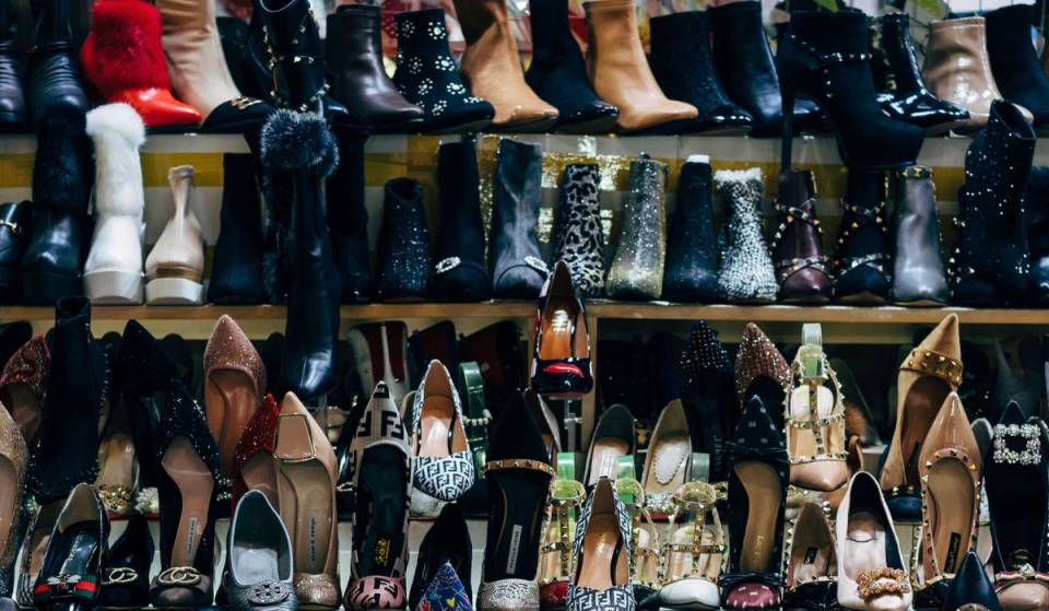Zapatos hechos en el mismísimo San Mateo Atenco llegan a la CDMX en una expo venta que durará pocos días