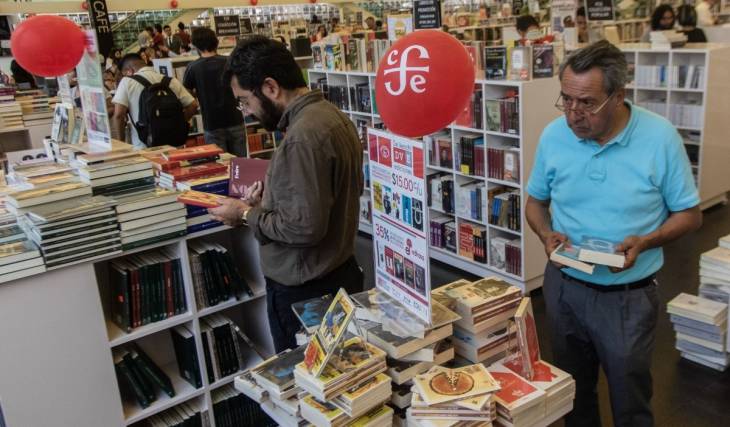 The Fondo de Cultura Económica Night Sale already has a date set for 2026! It will last just one day.