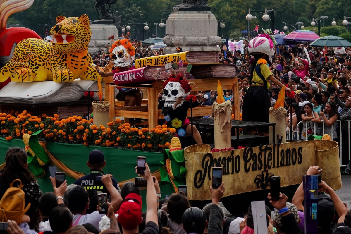 The date for the 2026 Day of the Dead Parade in Mexico City has been set! Mark your calendars