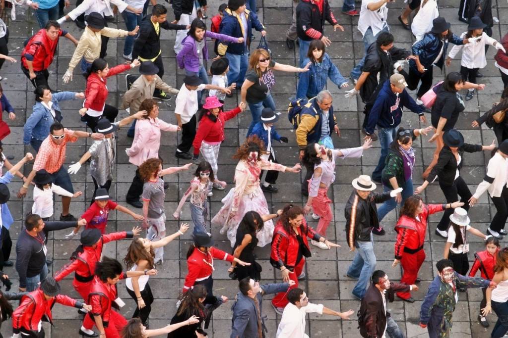 Massive “Thriller” Dance in Mexico City