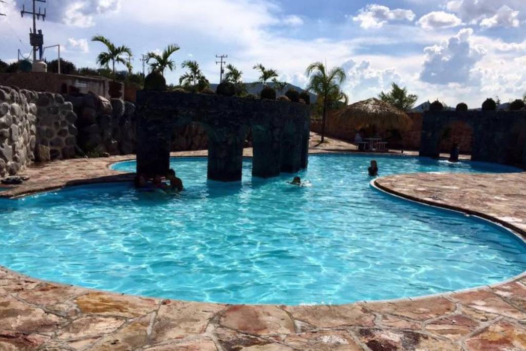 Balneario y zoológico Taxhido en Hidalgo