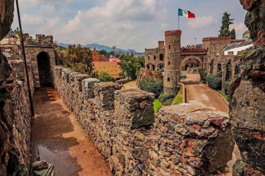 Santa Cecilia Castle in Guanajuato