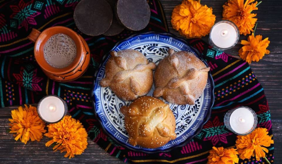 A Catrina parade and over 100 options for pan de muerto, coffee, and chocolate at this free festival in southern Mexico City