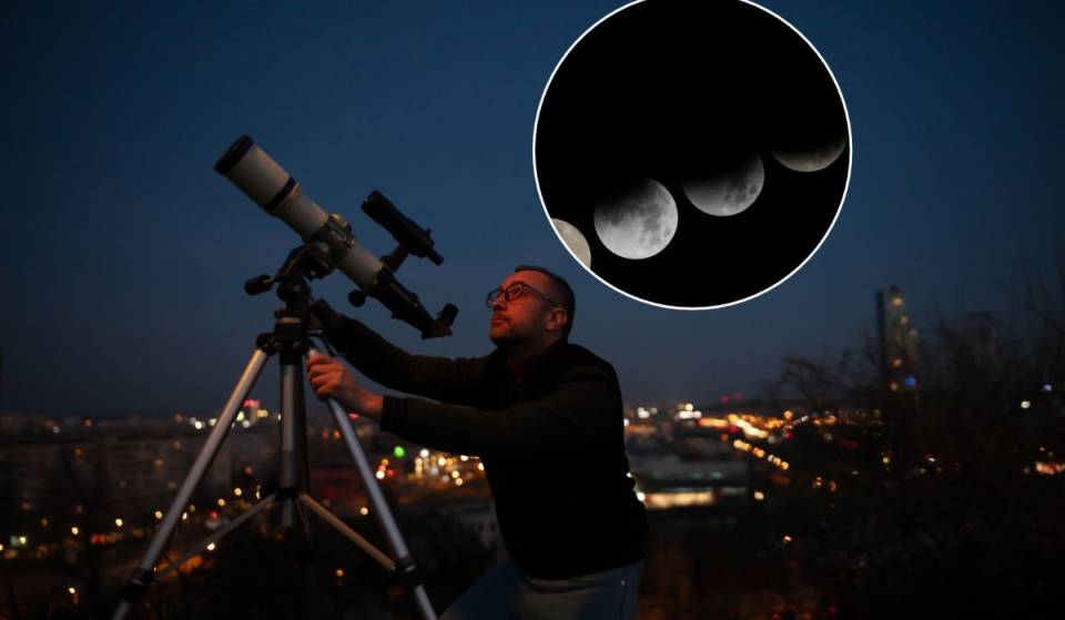 At this planetarium in Mexico City, you can observe the lunar eclipse through telescopes for FREE