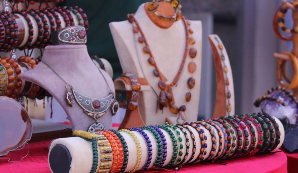 Evita las prisas de fin de año con regalos hechos a mano: tres días llenos de artesanías y gastronomía en la feria Las Manos del Mundo en Expo Reforma