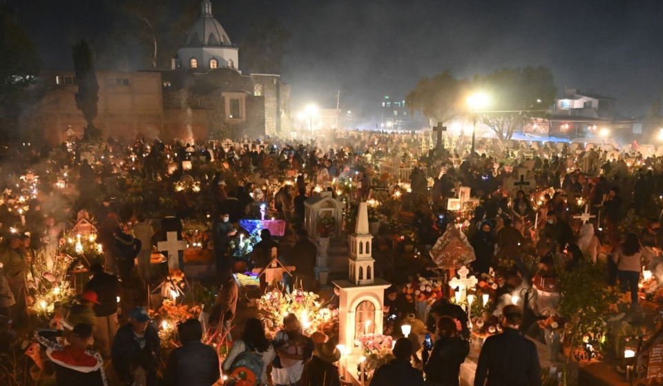 La Alumbrada: A Tradition That Lights Up Mixquic on the Night of the Day of the Dead