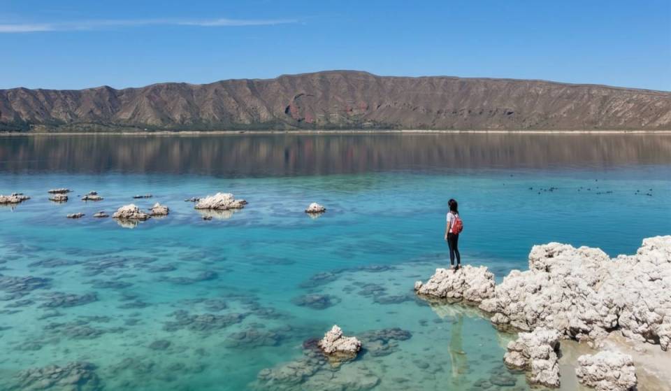 This crystal-clear lagoon is located in a volcanic crater: it contains rocks that are 3,000 million years old and is perfect for a hike in the great outdoors