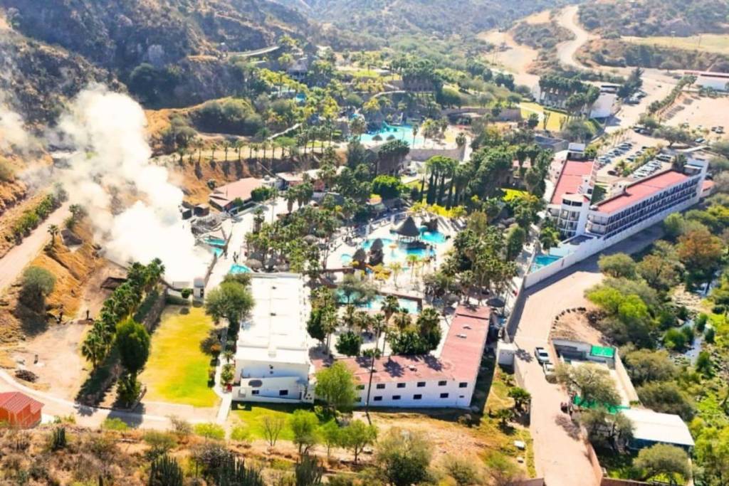 El Geiser spa closure